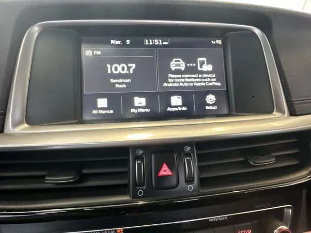Used 2019 Black Kia S image 14