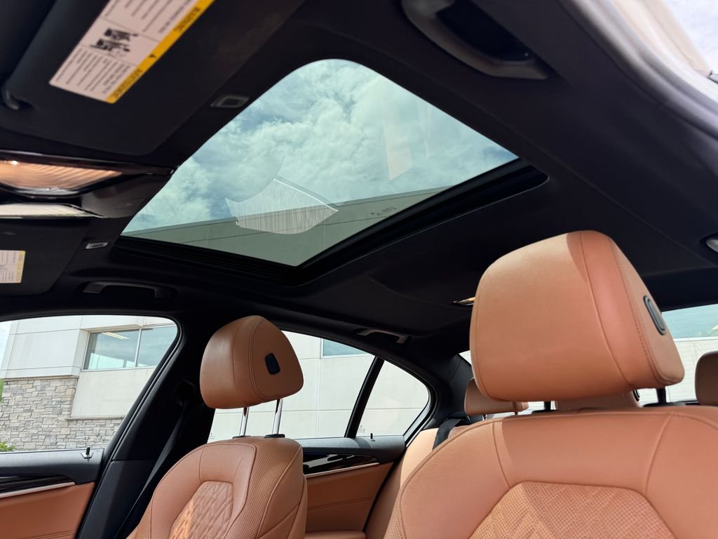 2021 BMW 5 Series 530i - Photo 26