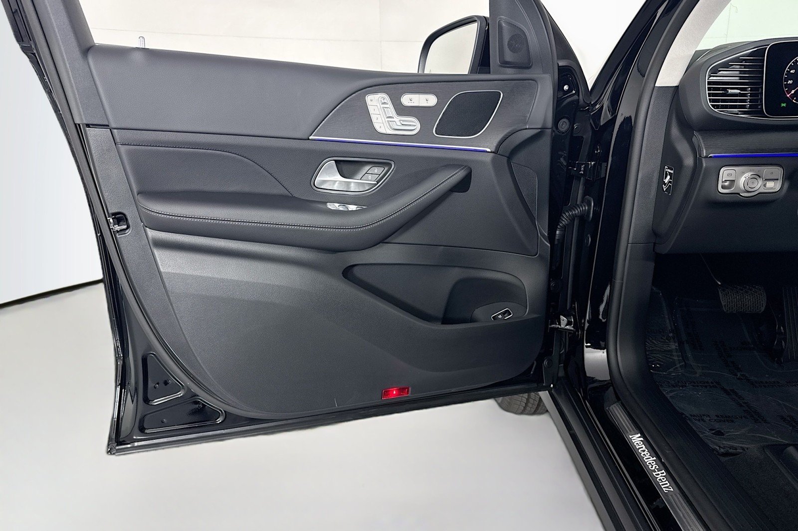 New 2026 Black Mercedes-Benz GLE 350 4MATIC® SUV image 20