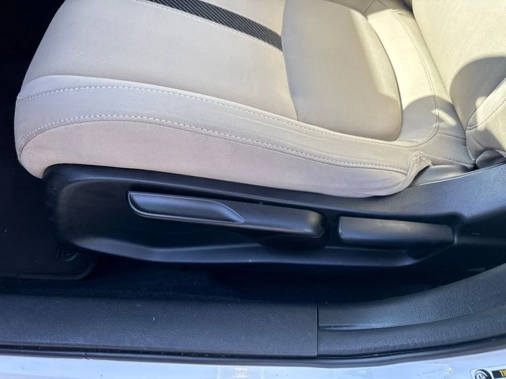 Certified Used 2018 Taffeta White Honda EX image 21