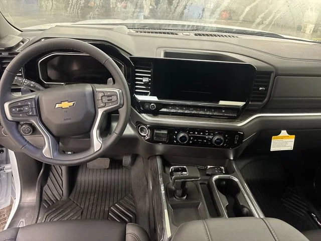 2026 Chevrolet Silverado 1500 LTZ - Photo 13