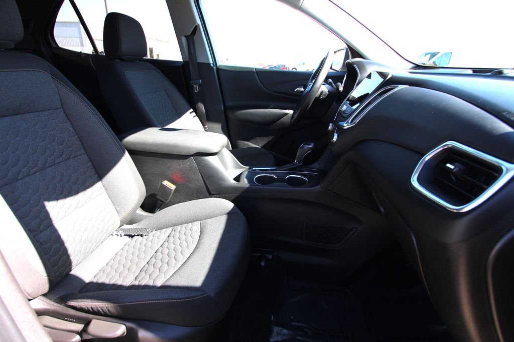 Used 2018 Gray Chevrolet LT image 8
