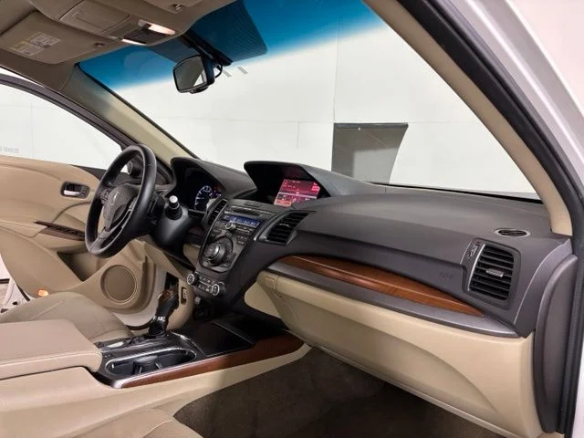 Used 2014  Acura Technology Package image 23