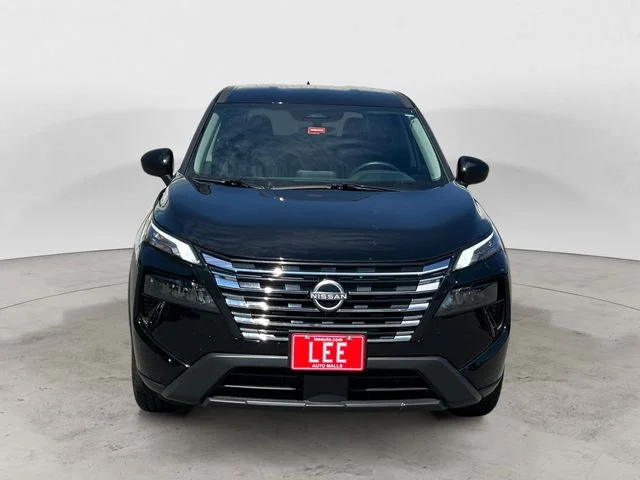 Used 2026 Super Black Nissan SV image 8