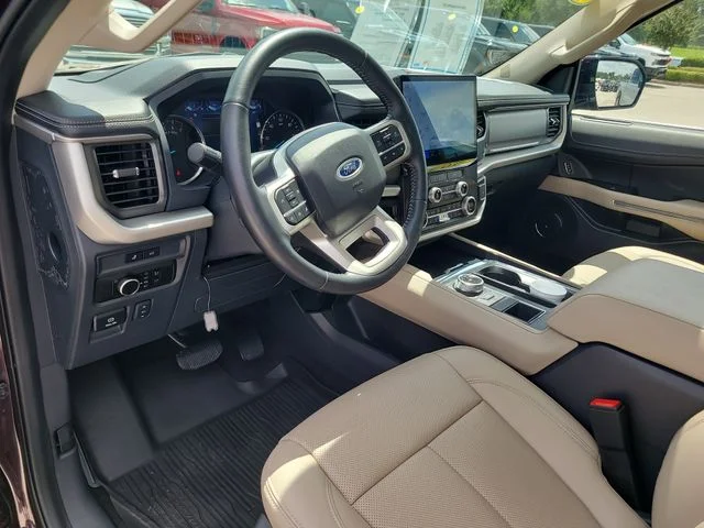 Used 2024 Red Ford XLT image 21
