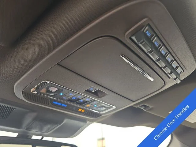 New 2026 Star White Metallic Tri-Coat Ford F-350® King Ranch® image 31