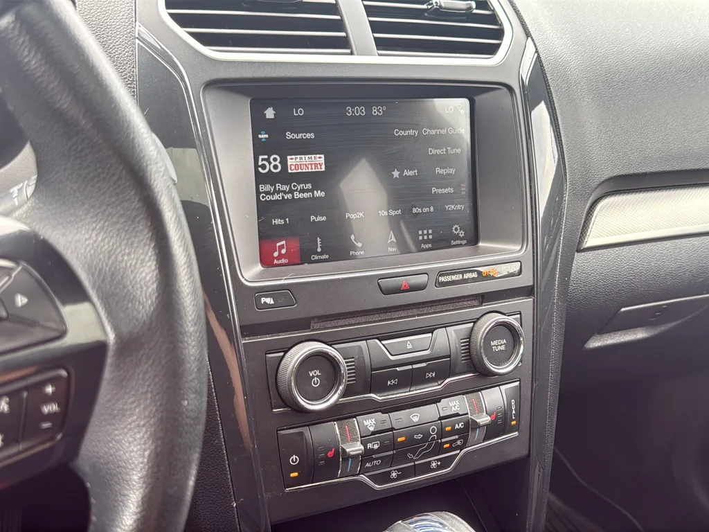 Used 2018 Black Ford XLT image 14