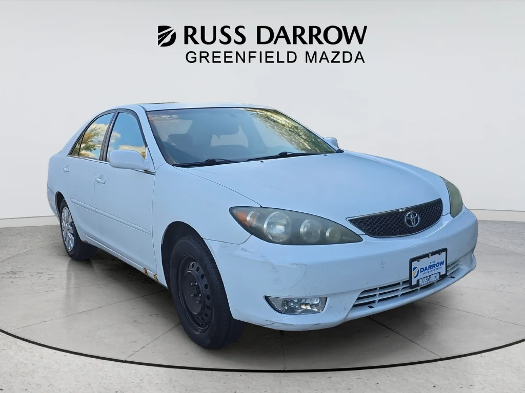 Used 2005 White Toyota SE image 7