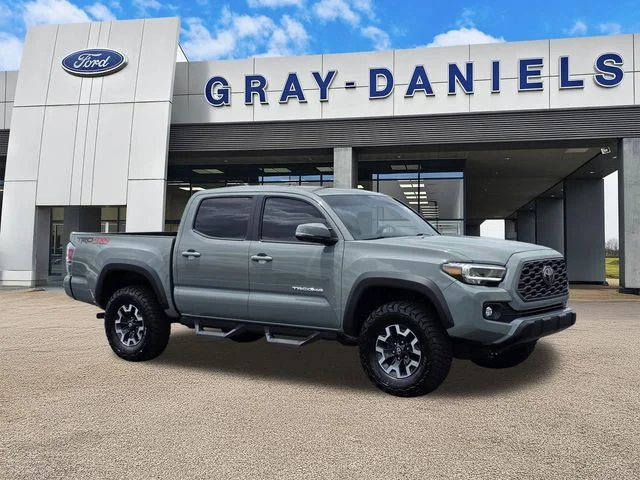 2023 Toyota Tacoma SR Double Cab 4WD V6 Auto Short Bed's photo