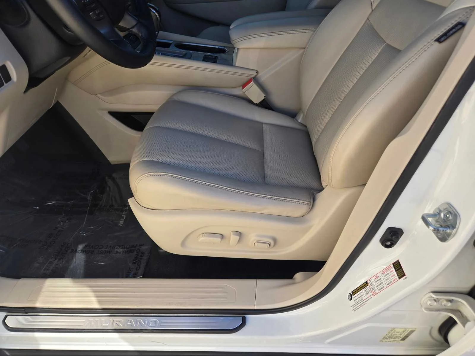 Used 2019  Nissan SL image 22