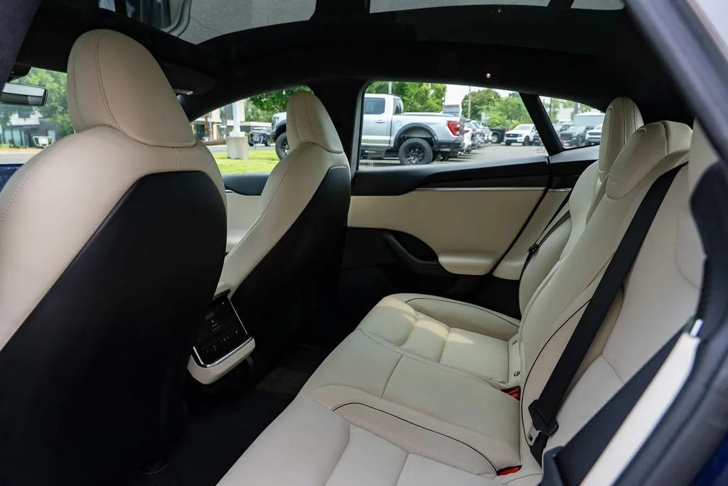 Used 2021 Blue Tesla Plaid image 20