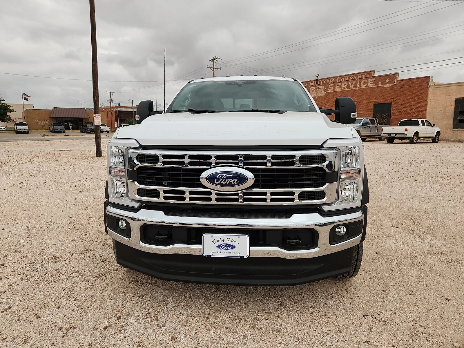 New 2026 Oxford White Ford XL image 2