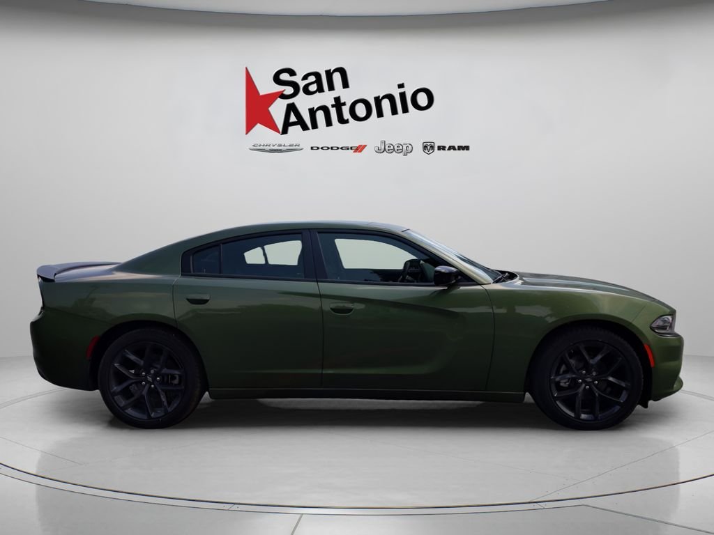 Used 2022 Green Dodge SXT image 17
