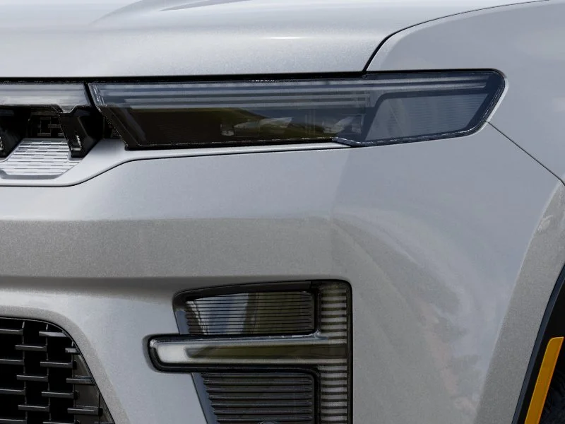 New 2026 Silver-Zynith Exterior Paint Jeep  image 6