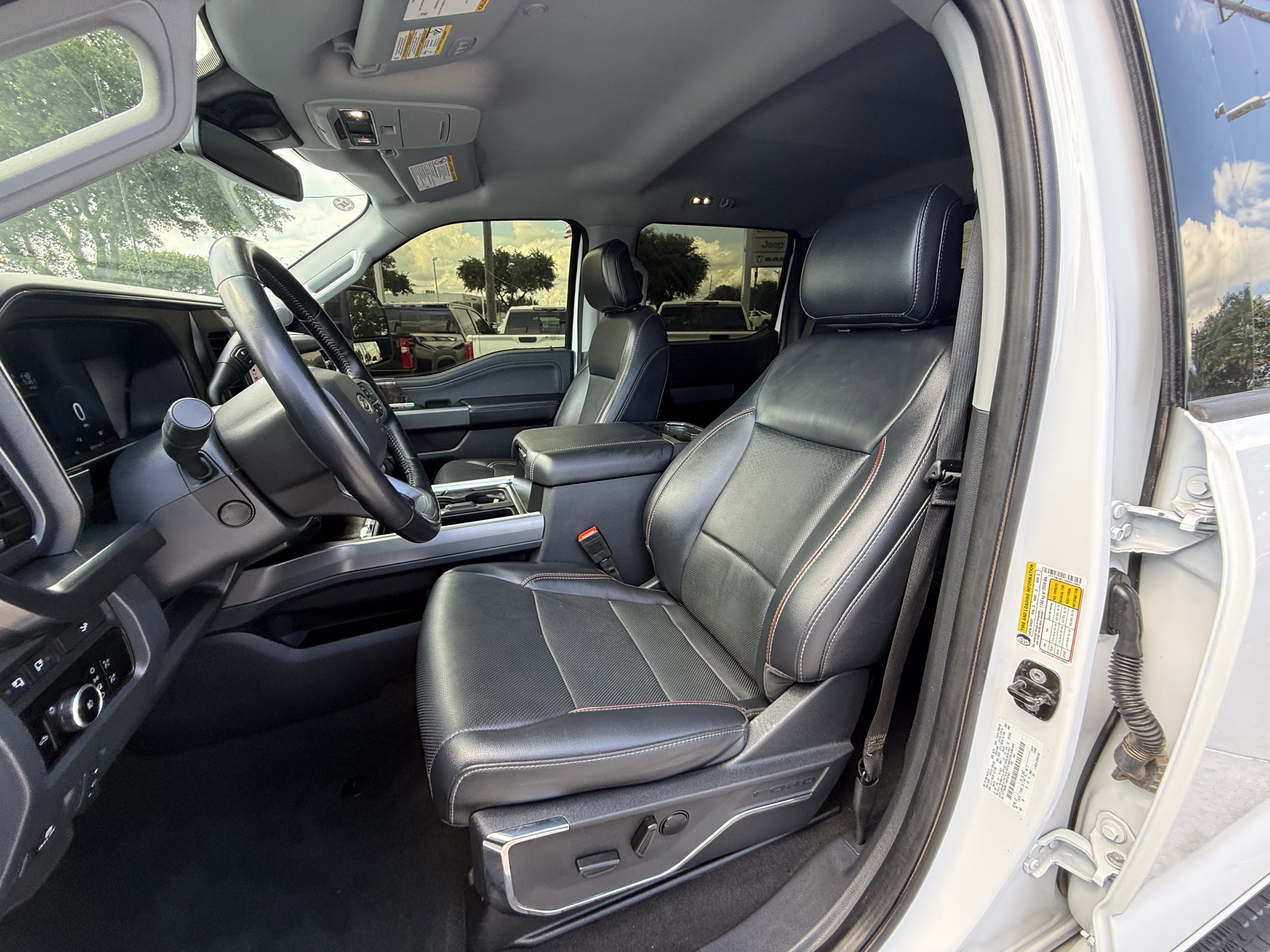 Used 2024 Oxford White Ford LARIAT image 26