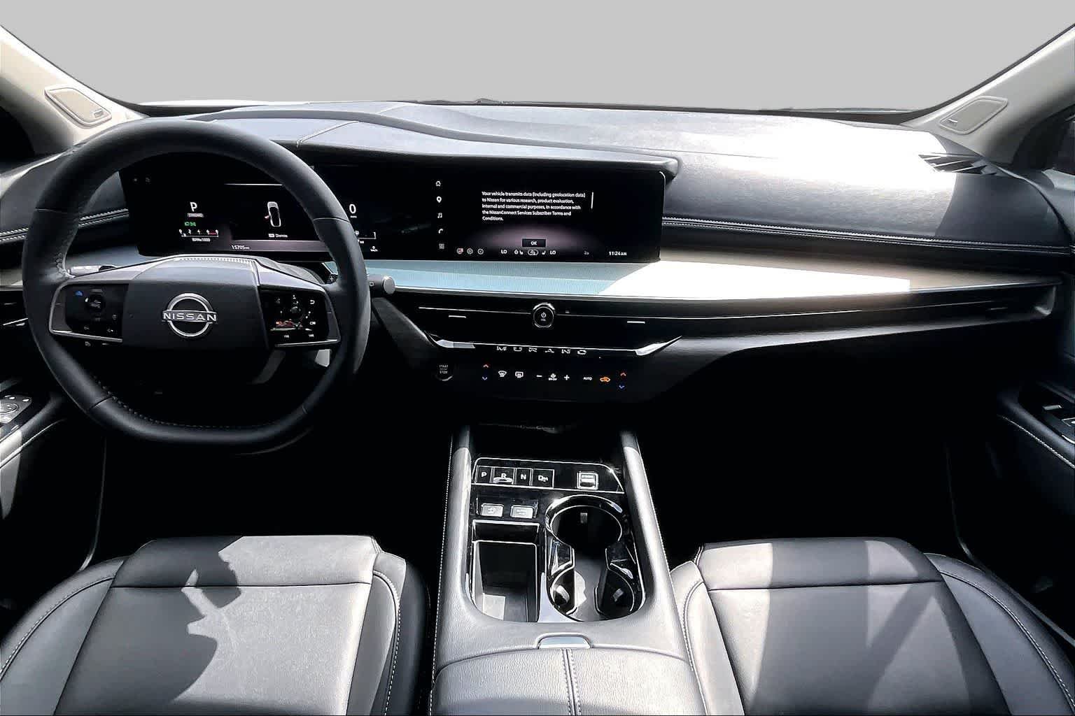 Used 2025 Everest White Pearl Tricoat Nissan SL image 14