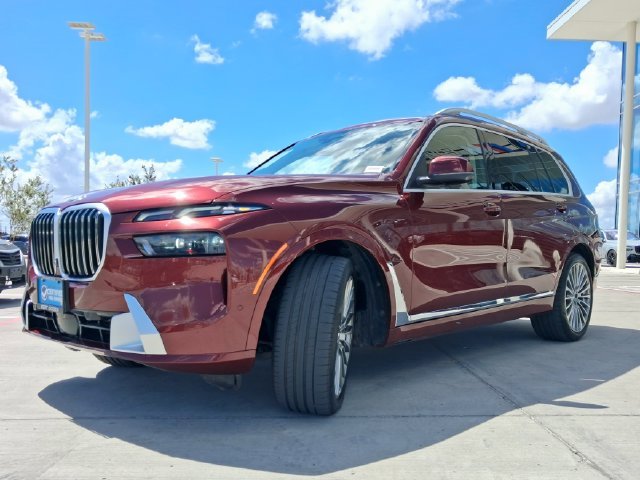 Used 2025 Red BMW xDrive40i image 3