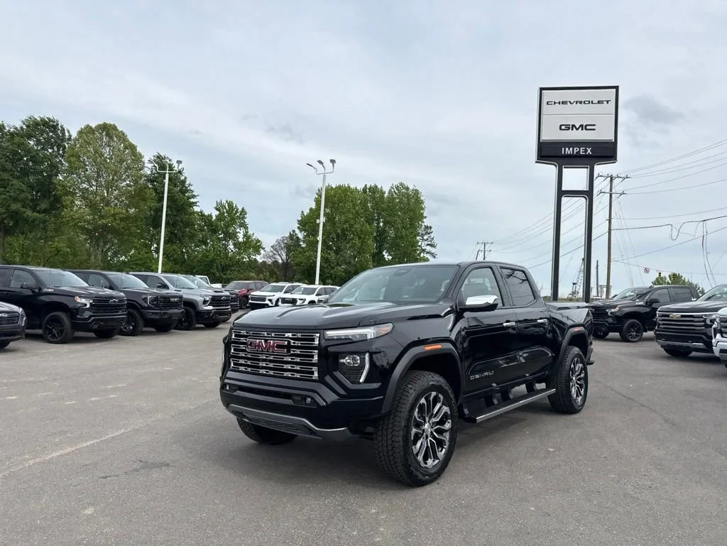 Onyx Black 2026 GMC Canyon Denali Crew Cab 4WD Pickup Truck Four-Wheel Drive