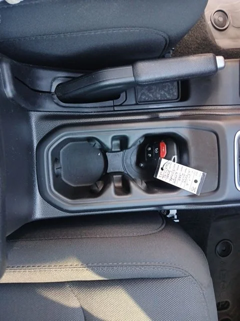 Used 2023 Green Jeep Sport image 39