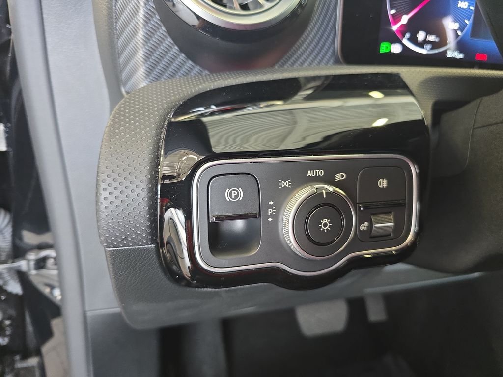 Certified Used 2025 Black Mercedes-Benz CLA 250 image 26