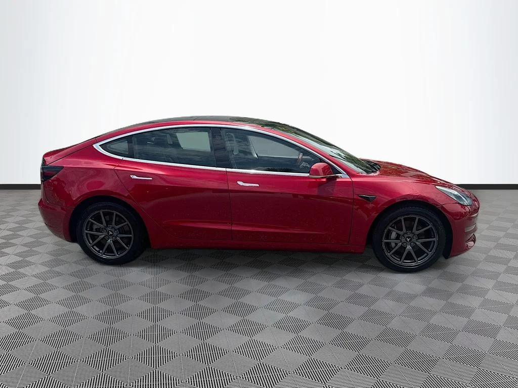 Used 2020  Tesla Standard image 4