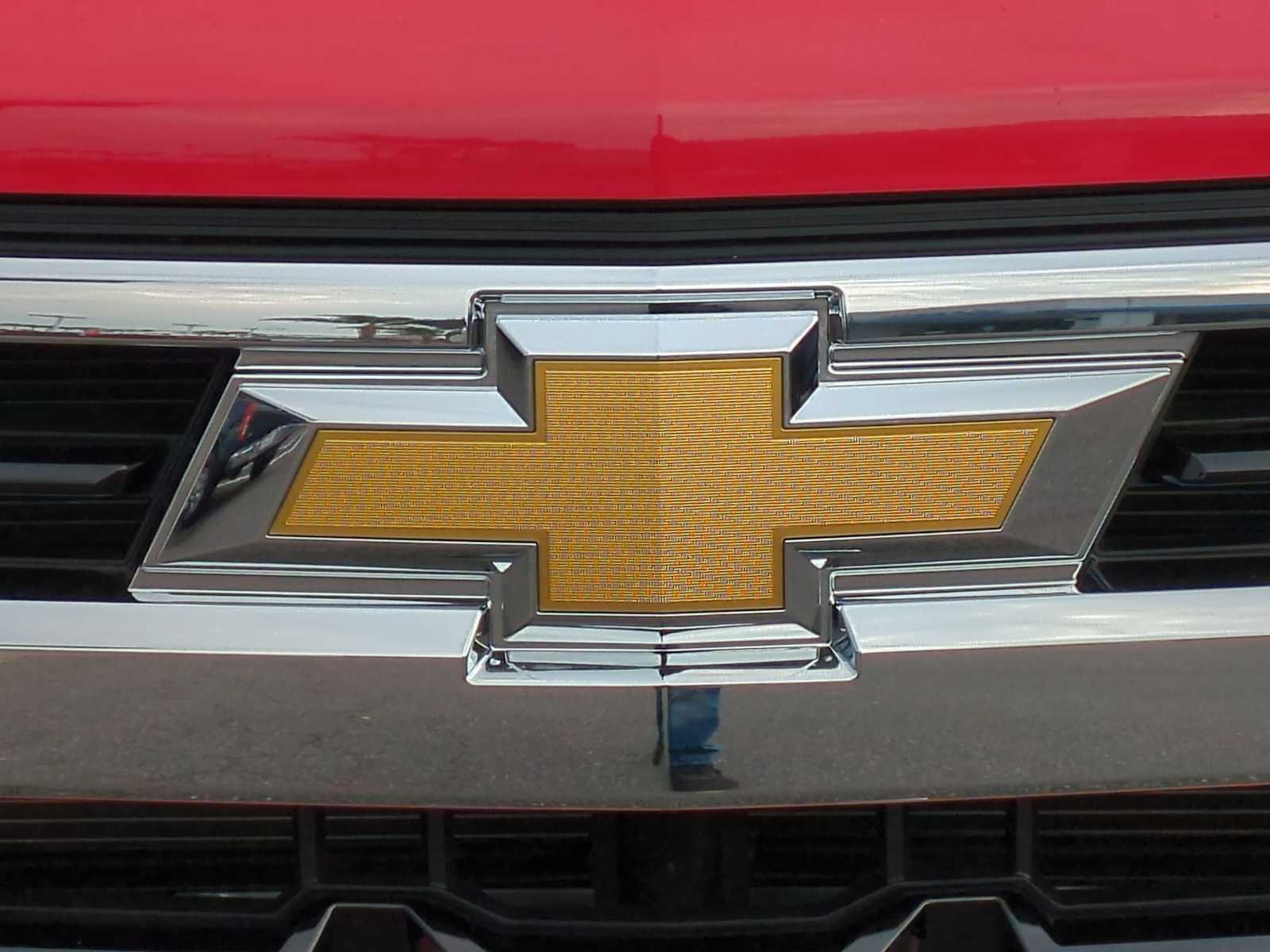 New 2026 Red Hot Chevrolet LT (2FL) image 8