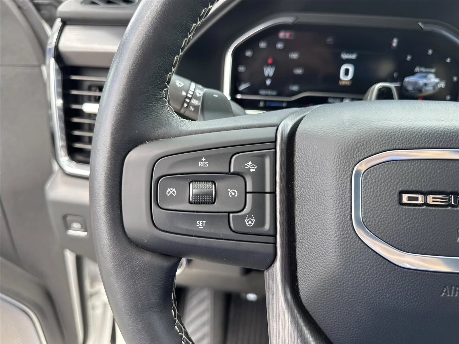 Used 2024 White Frost Tricoat GMC Denali Ultimate image 22