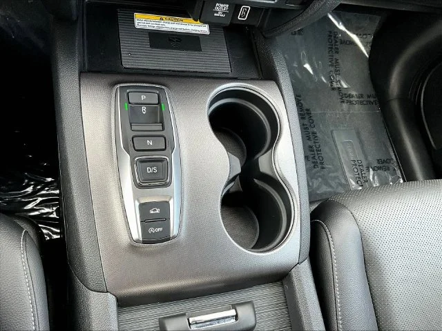 Used 2023 Silver Honda RTL-E image 18
