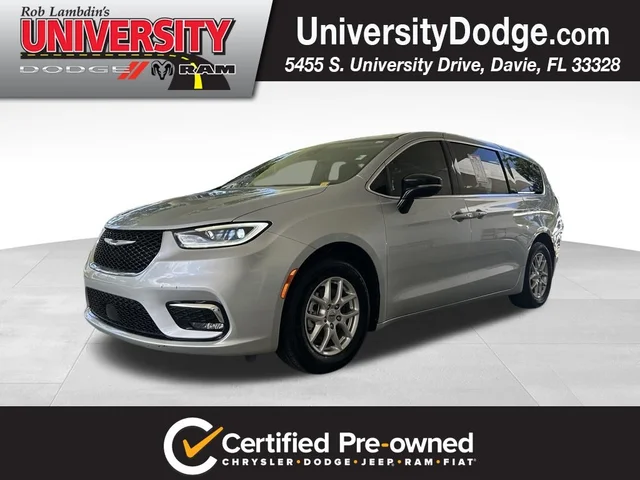 2024 Chrysler Pacifica Touring L
