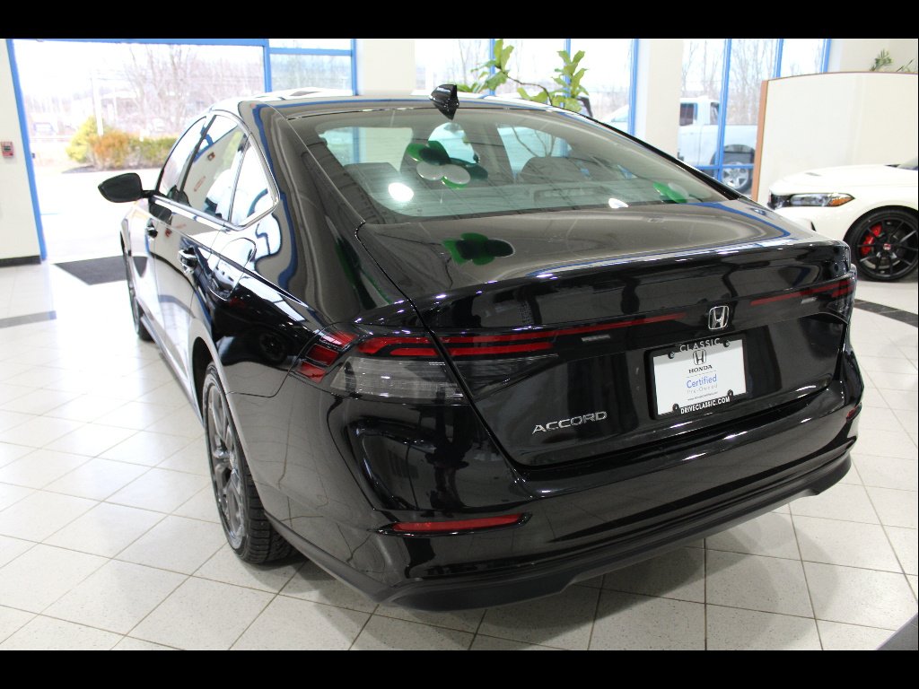 2023 Honda Accord EX - Photo 7