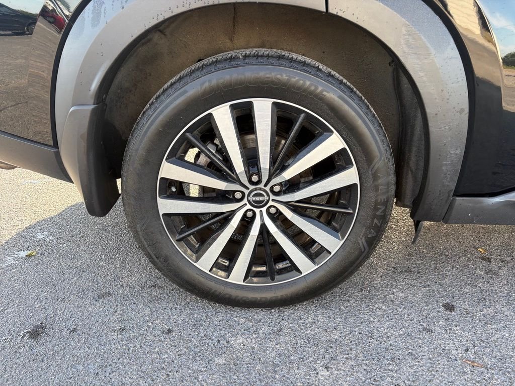 Certified Used 2023 Black Nissan Platinum image 10
