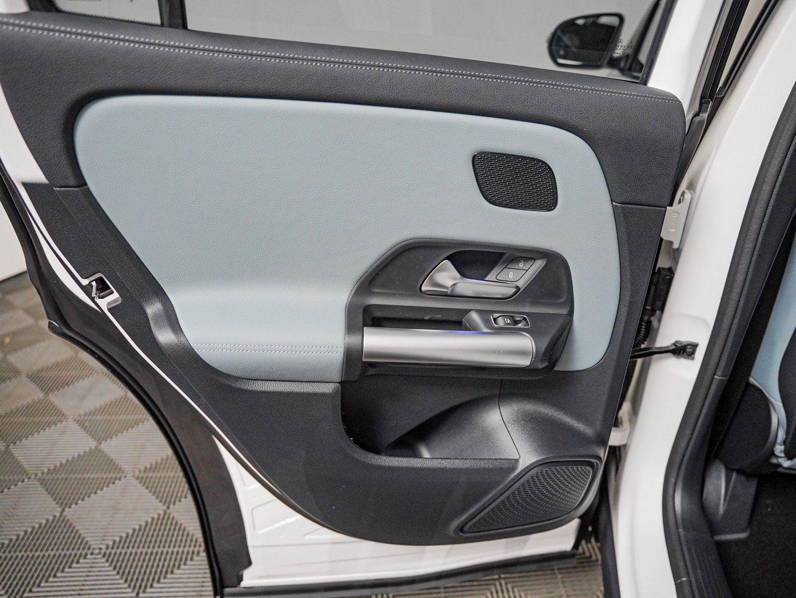 New 2026 Polar White Mercedes-Benz GLA 250 image 21