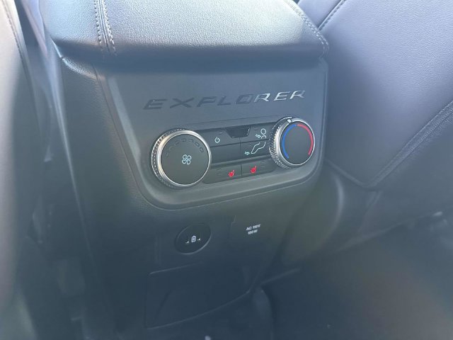 2026 Ford Explorer Platinum - Photo 38