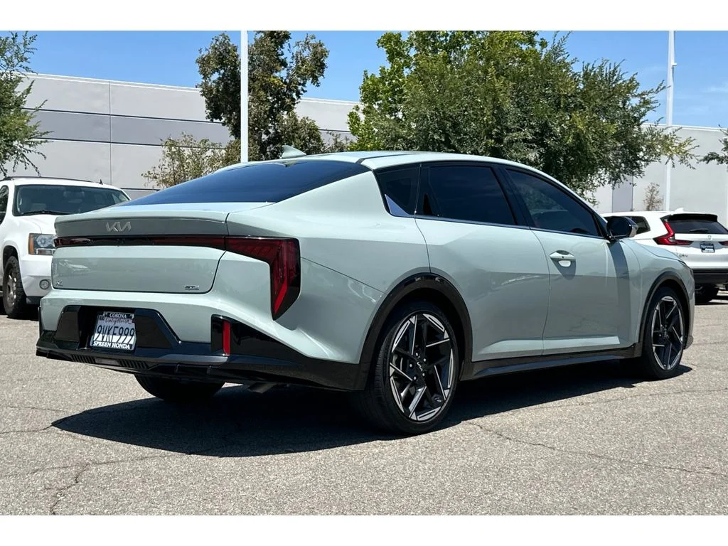 Used 2025 Morning Haze Kia GT-Line image 6