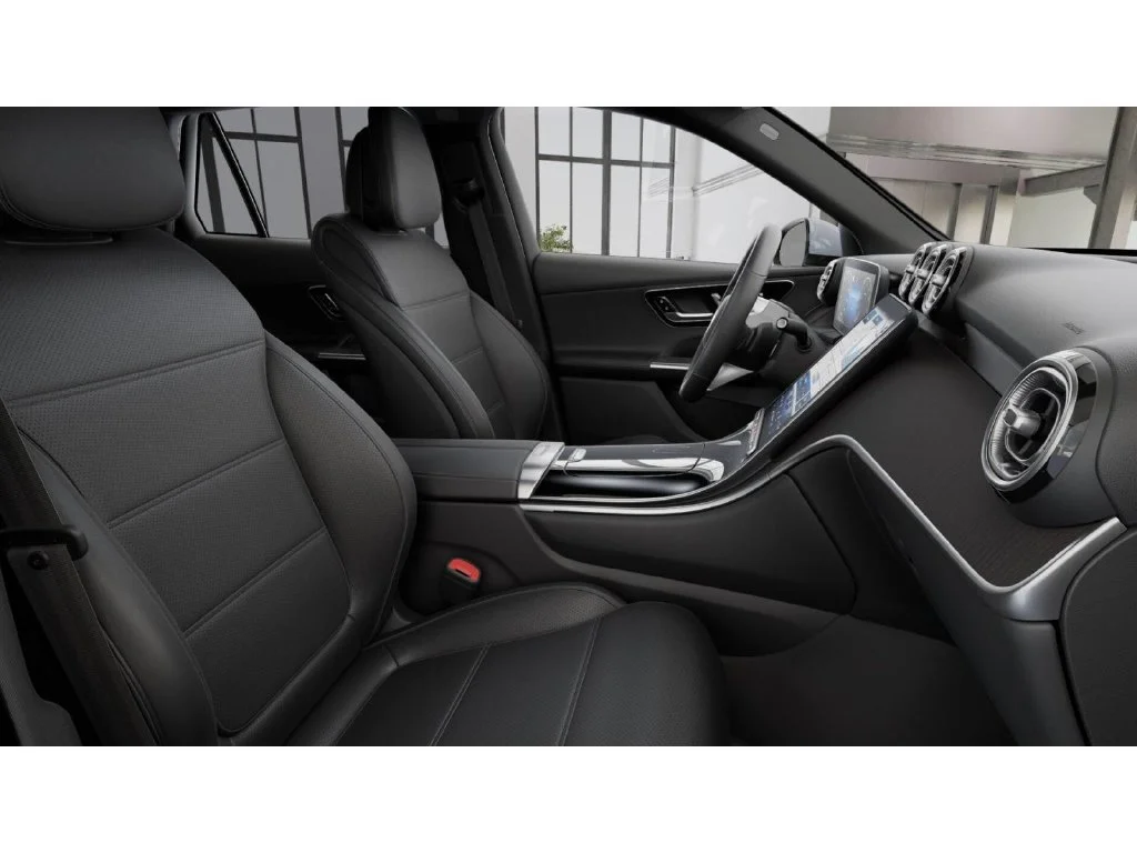 New 2027 White Mercedes-Benz GLC 300 image 35