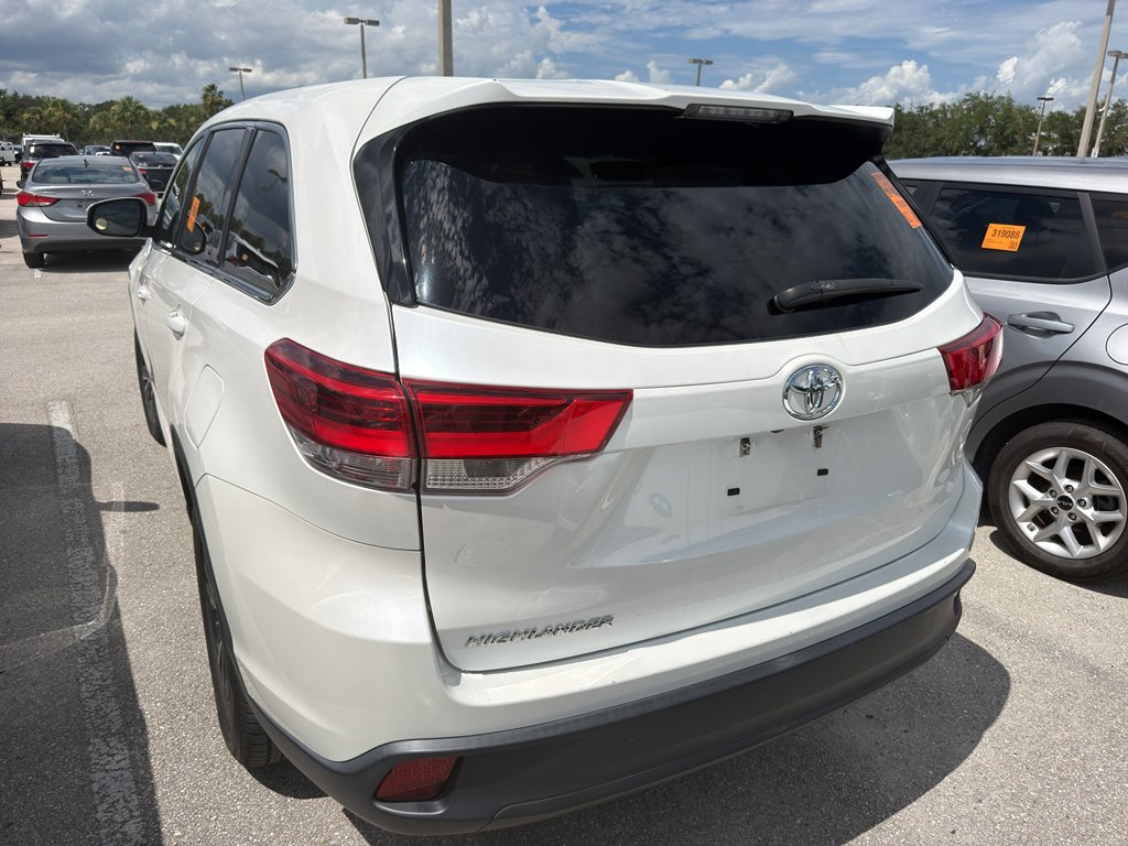 Used 2019 Blizzard Pearl Toyota LE image 4