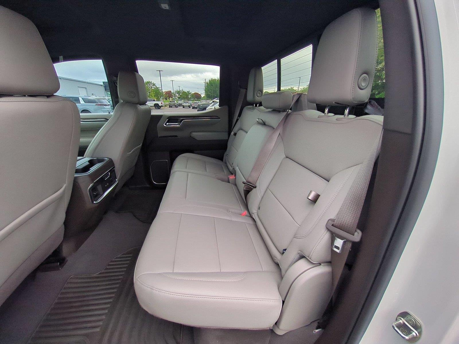 Used 2023 Summit White Chevrolet LTZ image 33