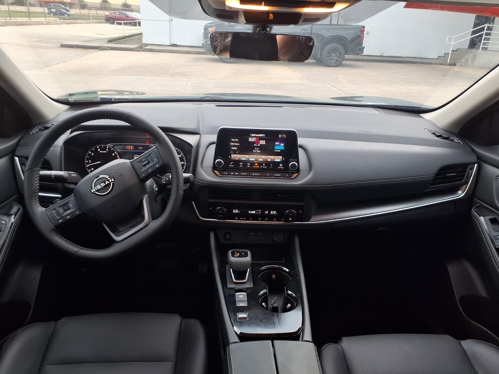 2026 Nissan Rogue photo 16 of 28