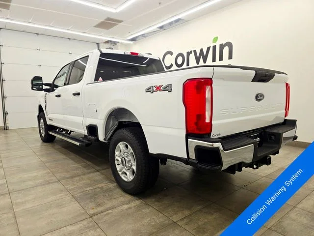 New 2026 Oxford White Ford F-250® XLT image 3