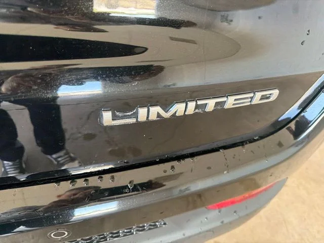 Used 2022 Black Jeep Limited image 6