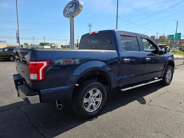 Used 2015 Blue Ford XLT image 8