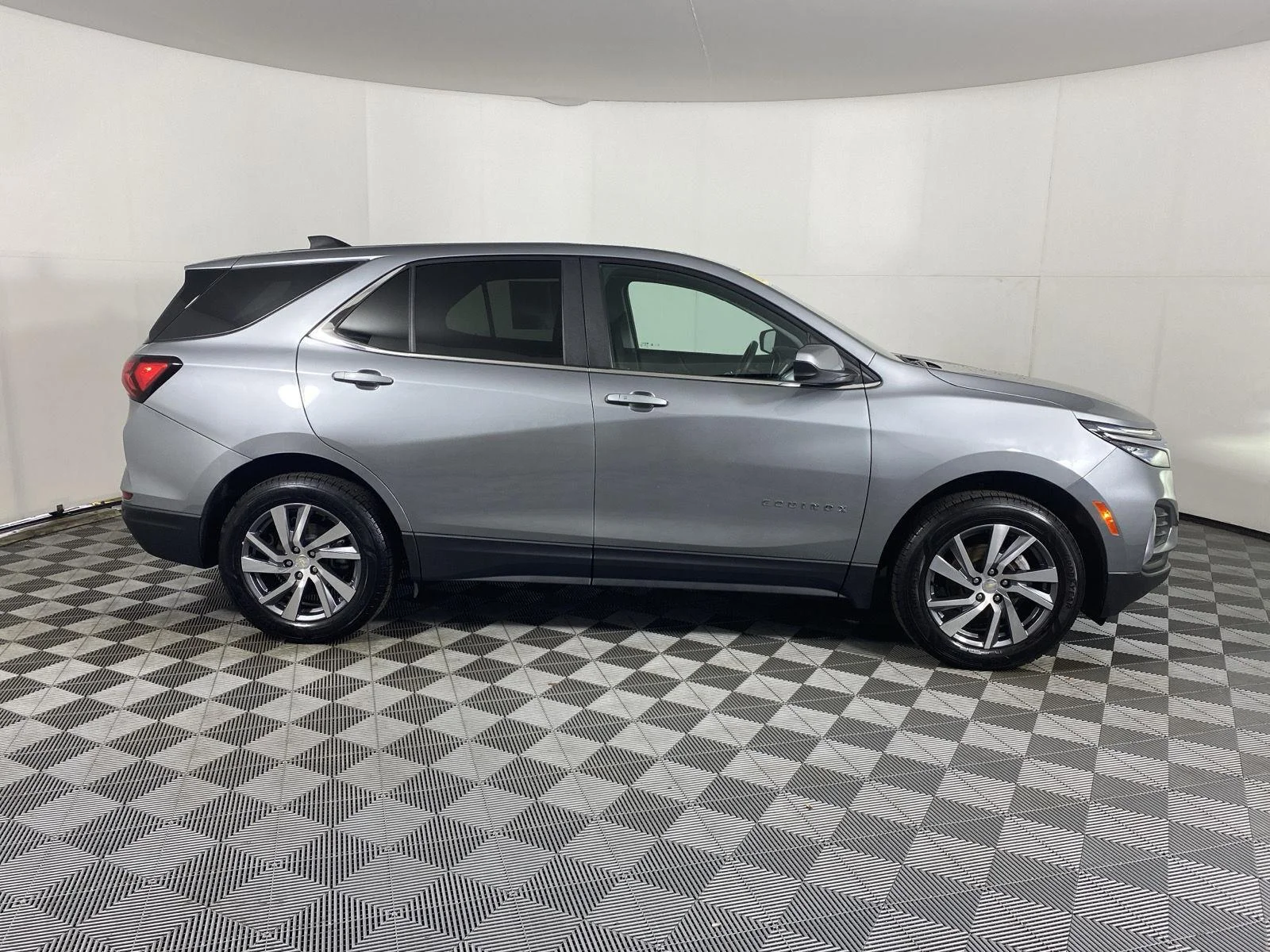 Used 2024 Sterling Gray Metallic Chevrolet LT image 10