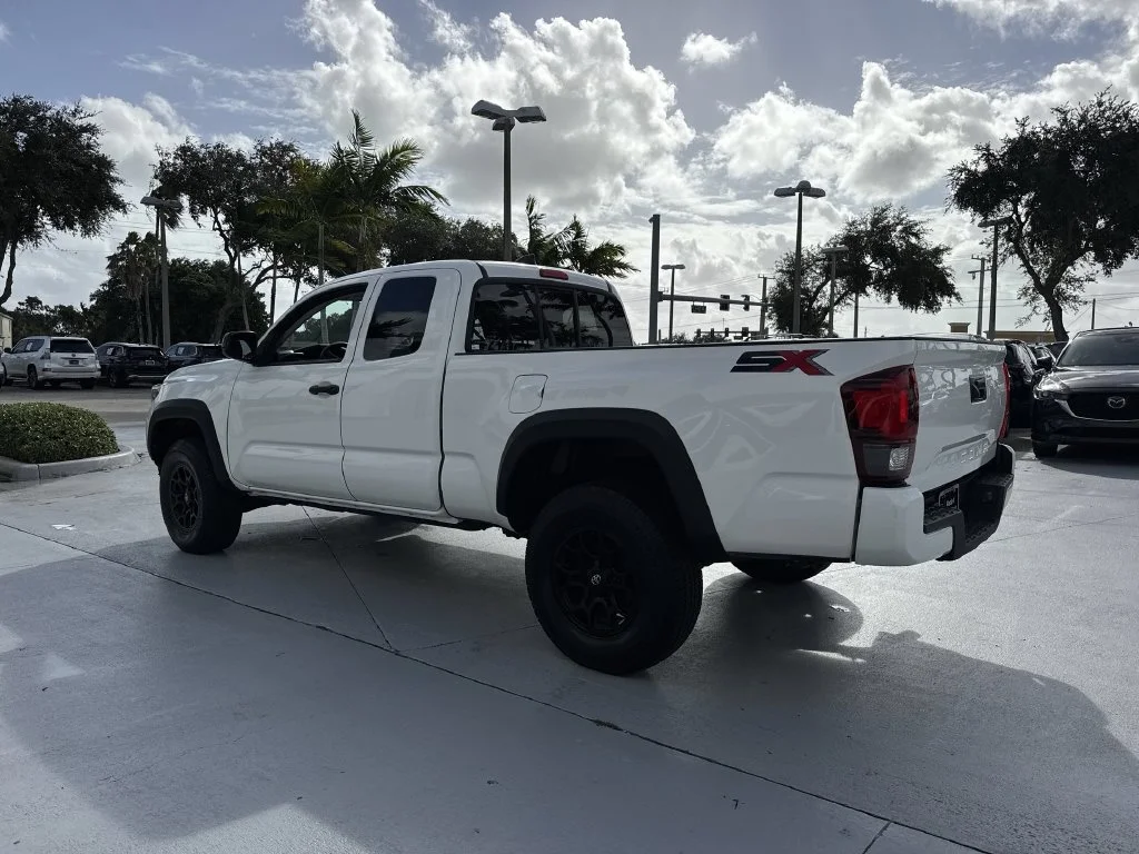 Used 2020 Super White Toyota SR image 26