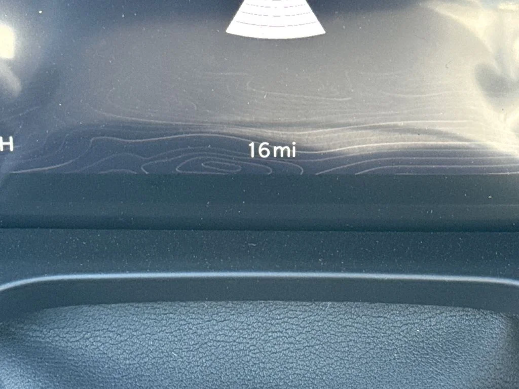 New 2026 Baltic Gray Metallic Clear-Coat Exterior Paint Jeep Altitude image 30