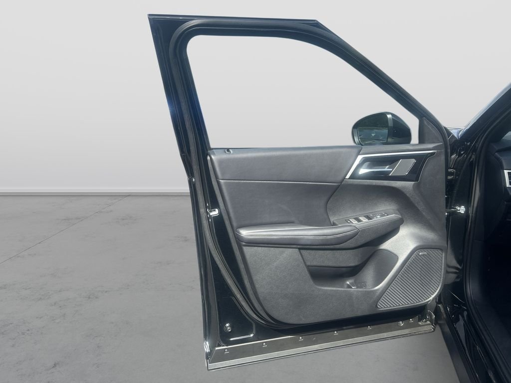 New 2026 BLK DIAMOND Mitsubishi LE image 14