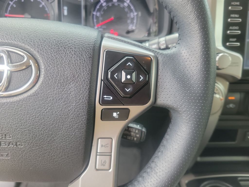 Used 2023 White Toyota SR5 image 27