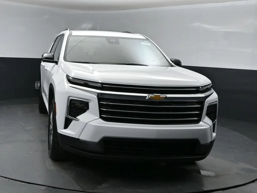 New 2026 Summit White Chevrolet LT image 6