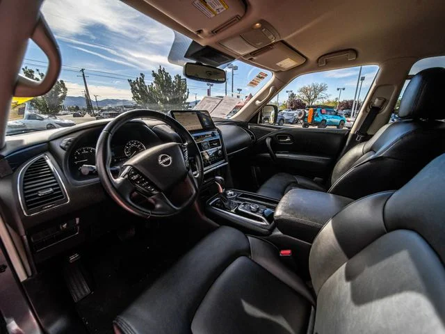 Used 2024 Gray Nissan SV image 9