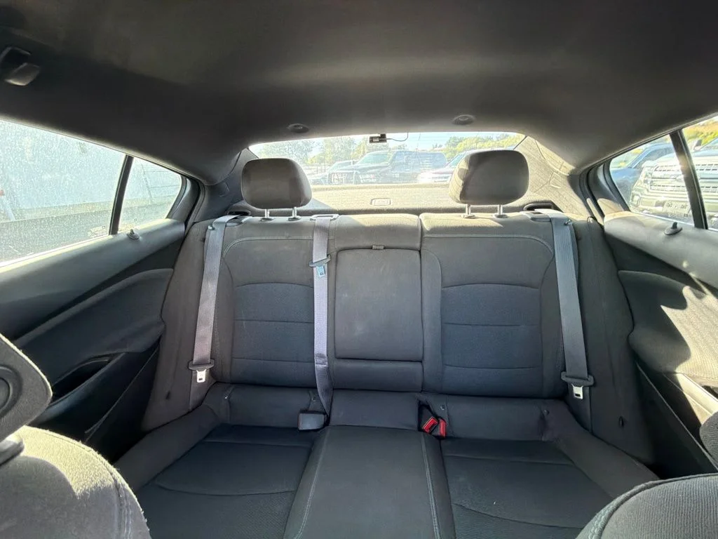Used 2017 Blue Metallic Chevrolet LT image 8