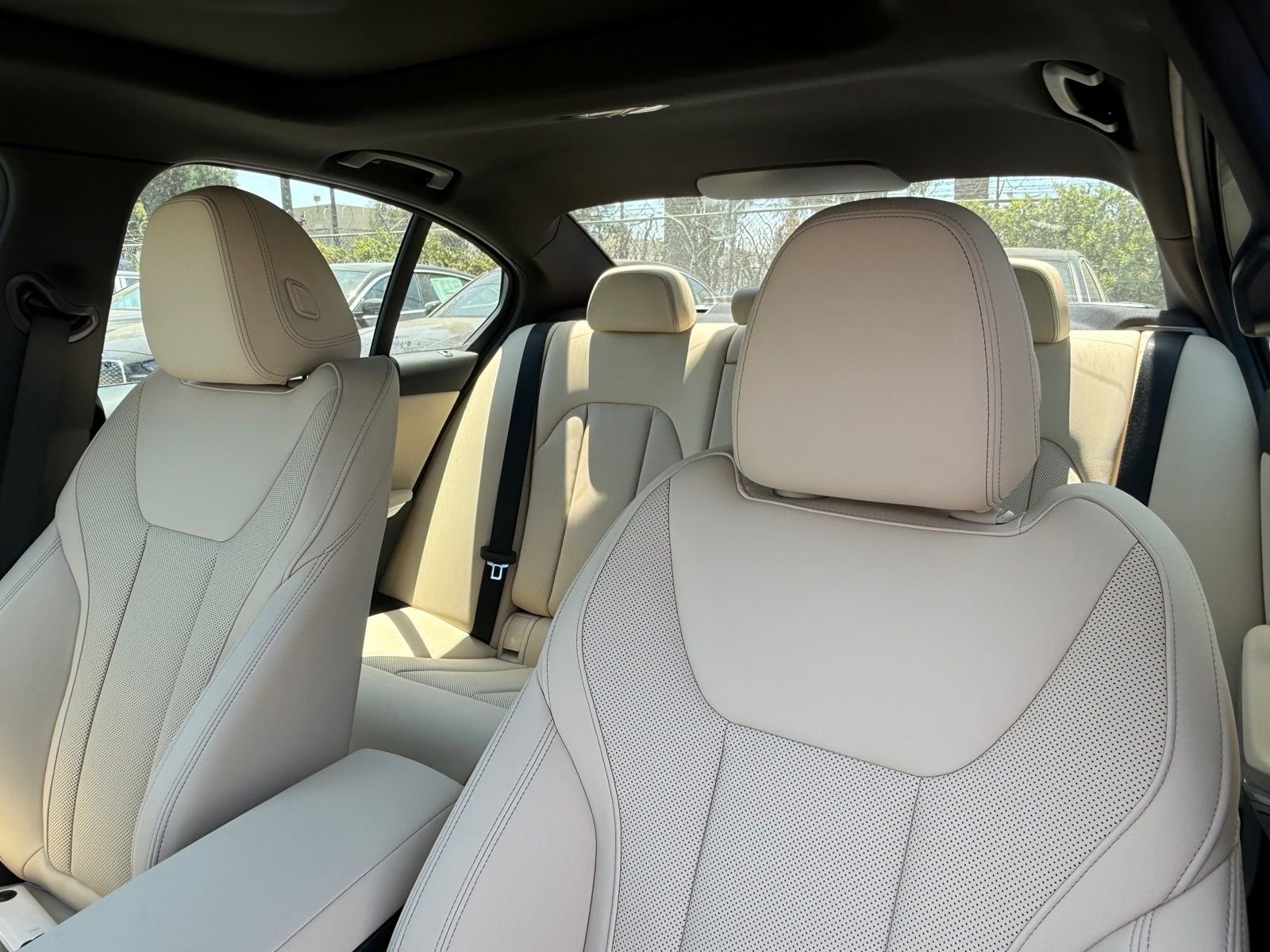 New 2026 Alpine White BMW 330i xDrive image 21